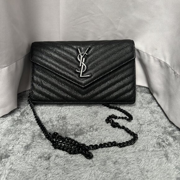 Yves Saint Laurent   Black shoulder bag - Picture 1 of 8